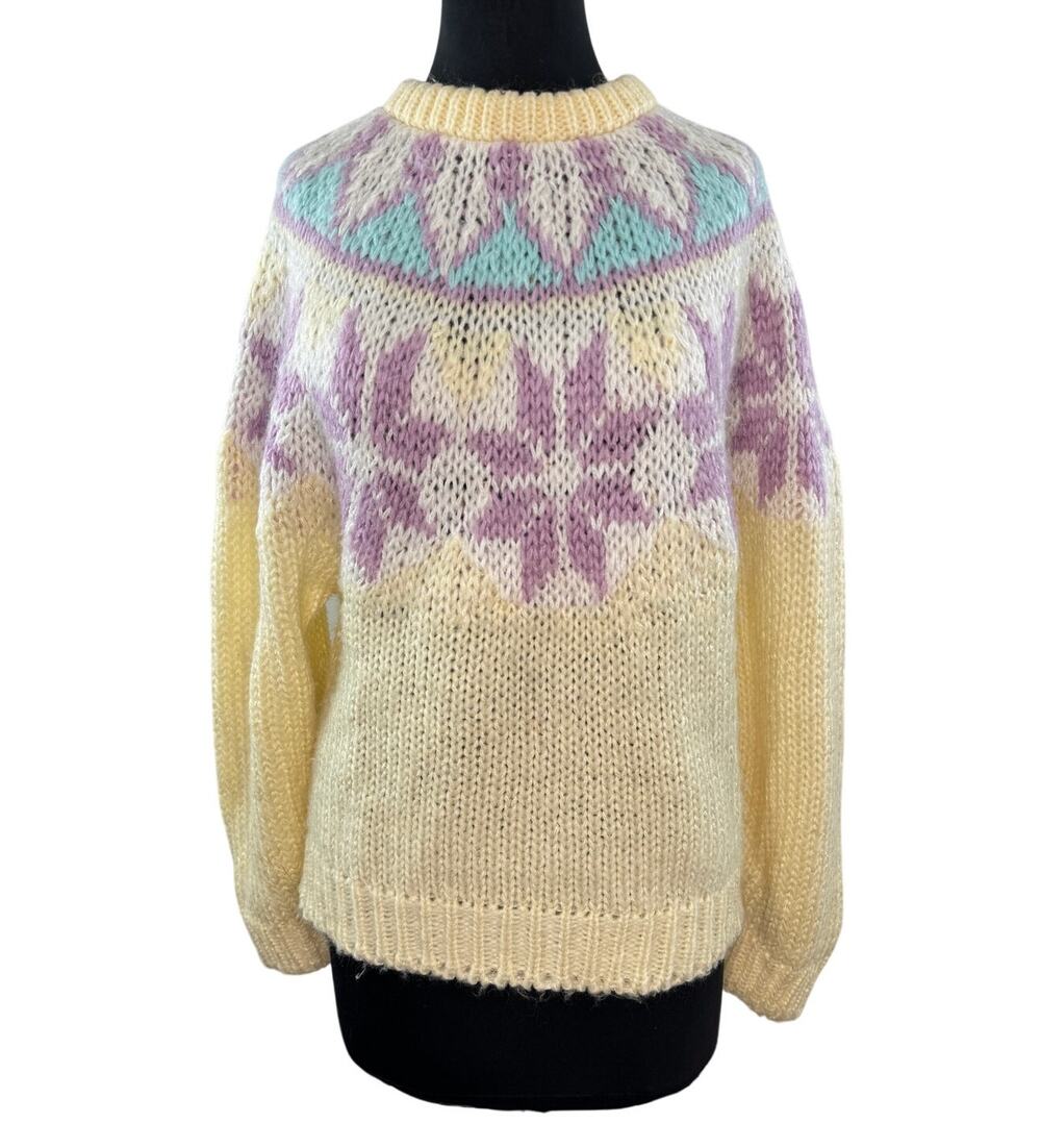 Vintage I.V.Y IVY Sweater Handknit Fair Isle Pastel Crew Pullover Size M Medium